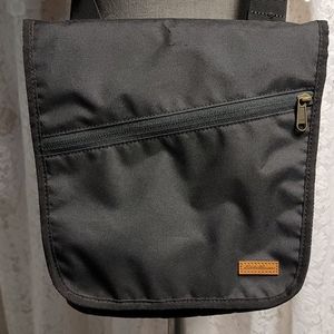 Tablet crossbody